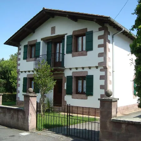 Lopenea Villa Garzáin Exterior photo